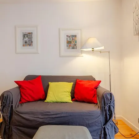 Flat Near Avenida Lissabon