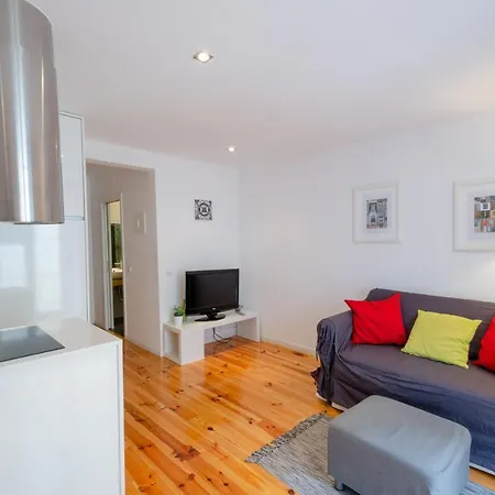 Flat Near Avenida Lissabon