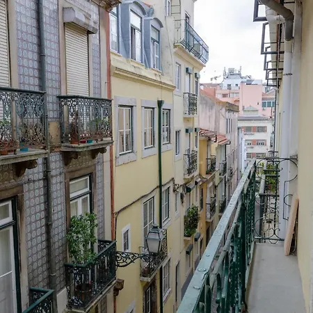 118 A - Flat Near Avenida *